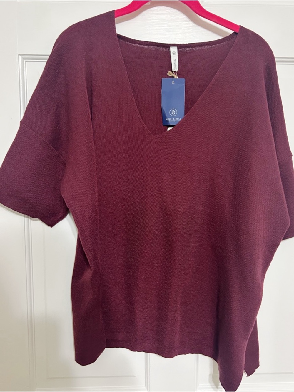 Wishlist V-Neck Short Sleeve Top in Burgundy